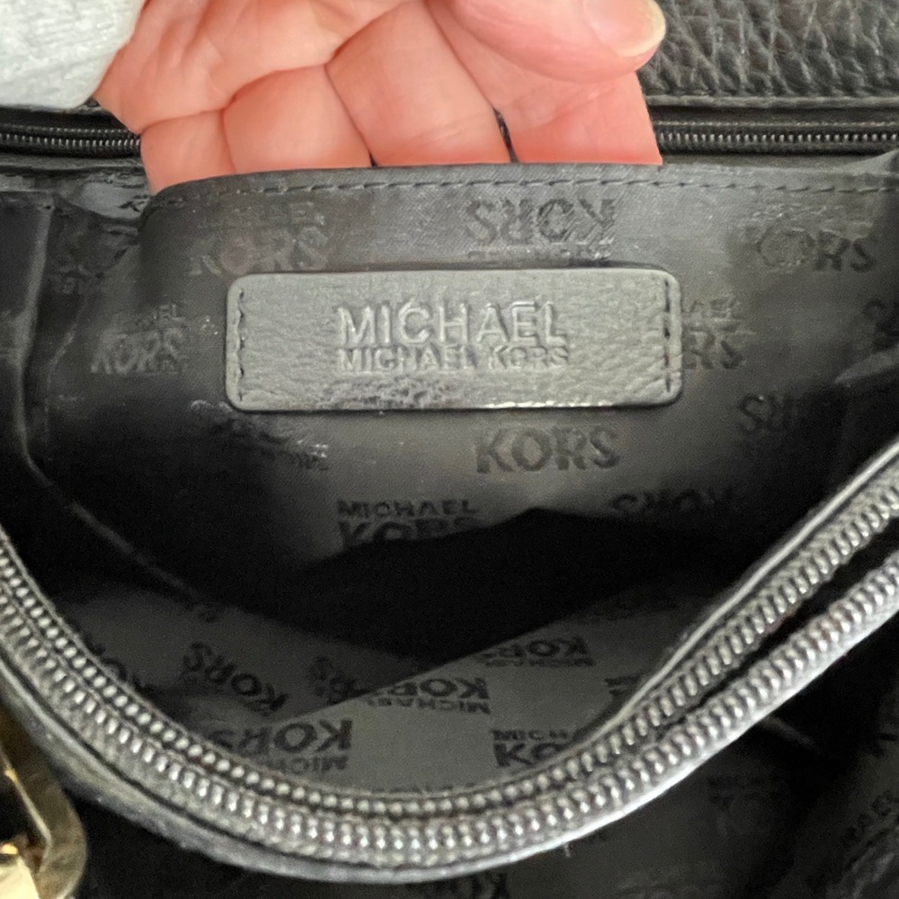 Michael Kors Pebbled Leather Gold Chain Shoulder Bag Tote Designer Quiet Luxury - Picture 7 of 14
